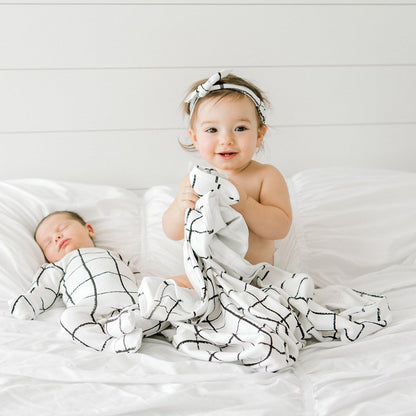 L'ovedbaby Organic Cotton Swaddle Blanket - Hopscotch